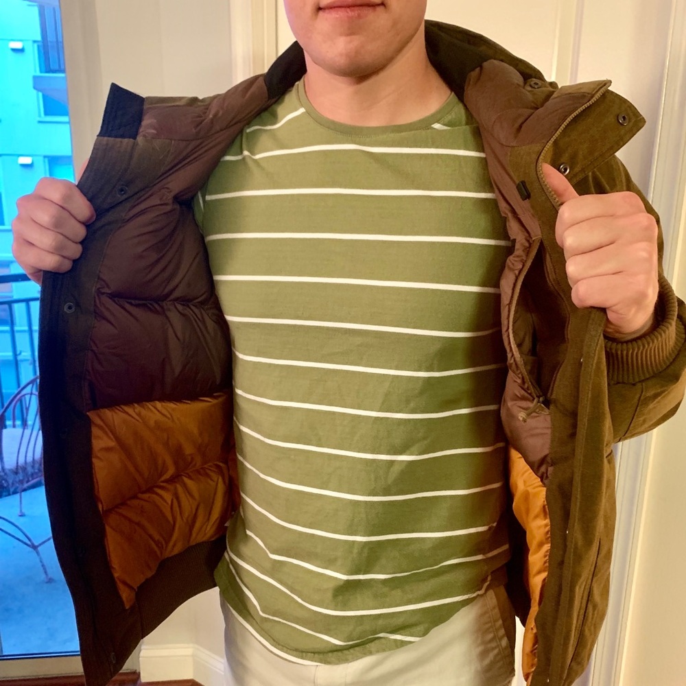 Large North Face - Excellent Condition - image 3